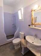 Budget Self Catering Apartments - Naxos. Olga Apartment bathroom.